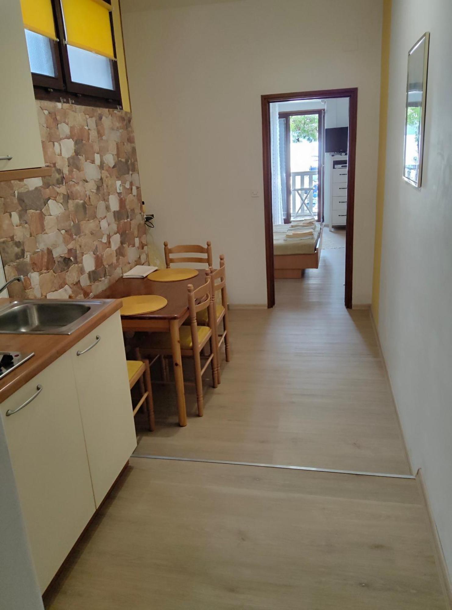 Apartmani Dea 卓得诺沃 外观 照片