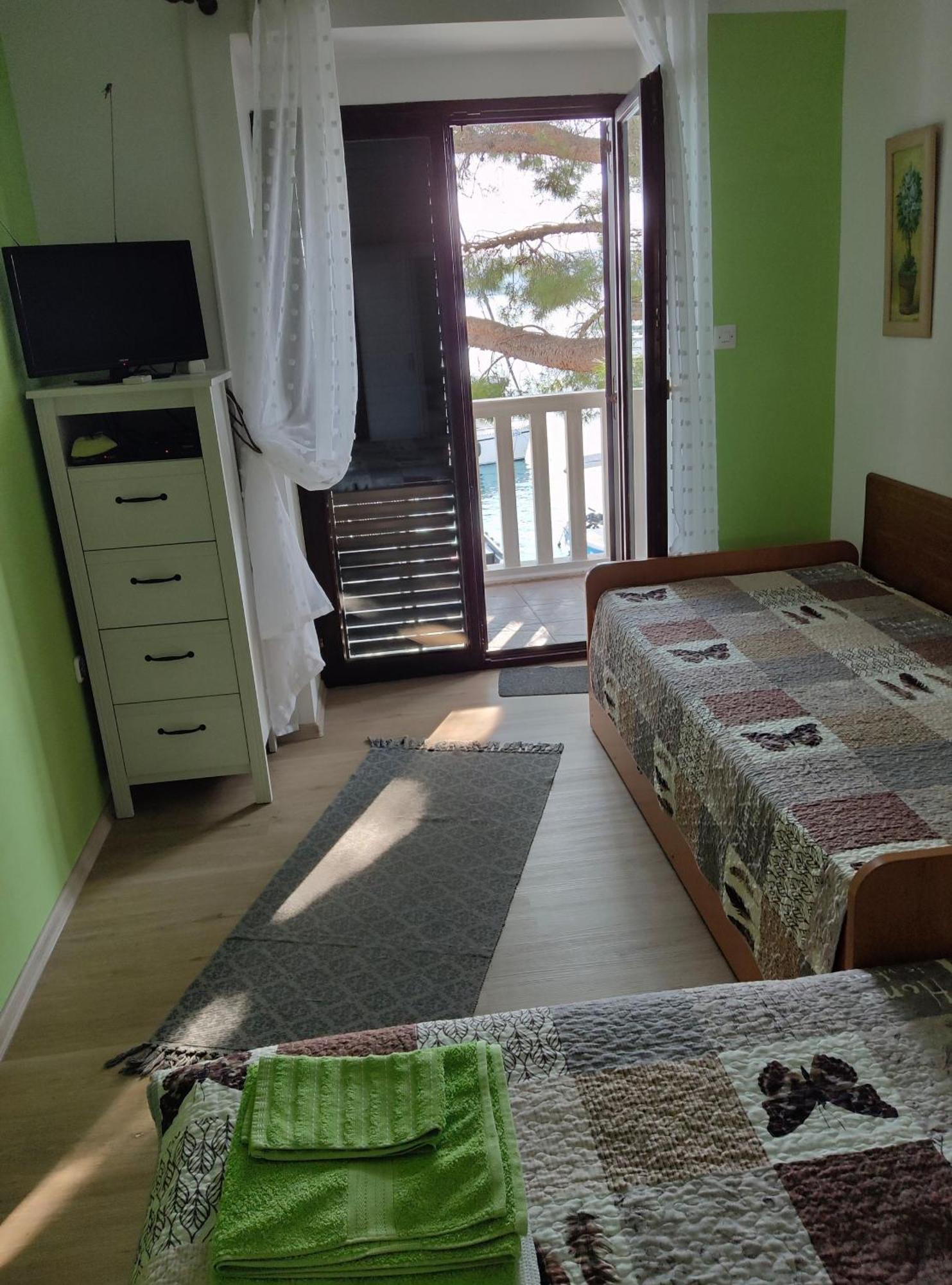 Apartmani Dea 卓得诺沃 外观 照片